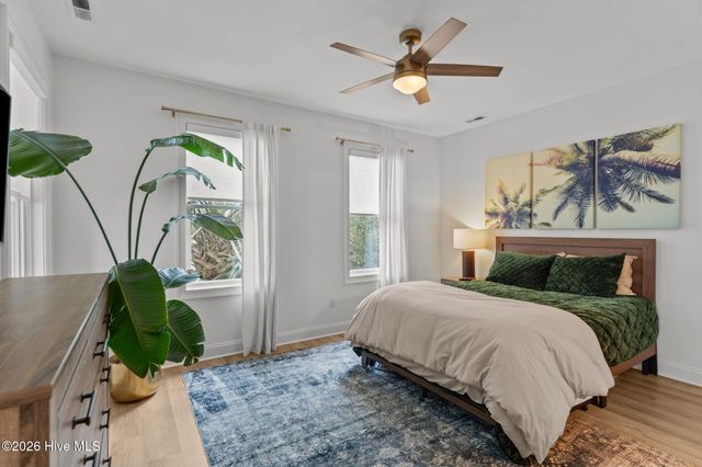 238 Silver Sloop Way, Carolina Beach, NC 28428