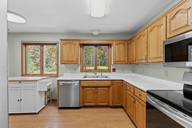 1709 60th Avenue SE, Rochester, MN 55904