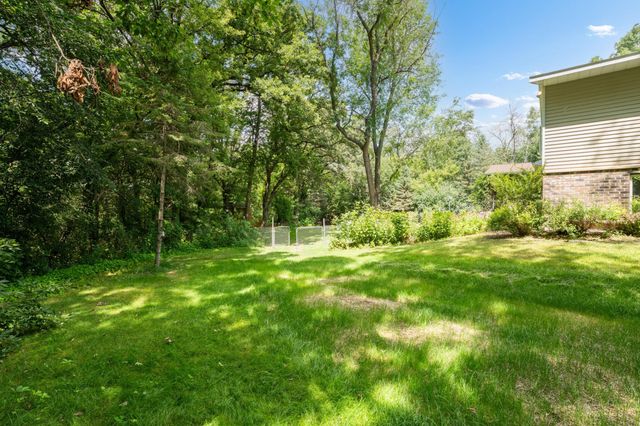 1709 60th Avenue SE, Rochester, MN 55904