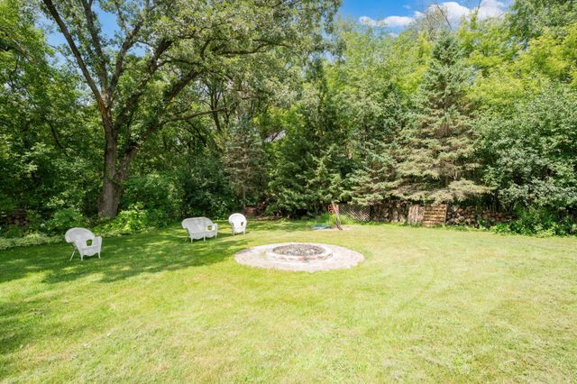 1709 60th Avenue SE, Rochester, MN 55904