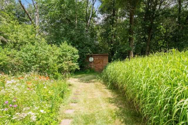 1709 60th Avenue SE, Rochester, MN 55904