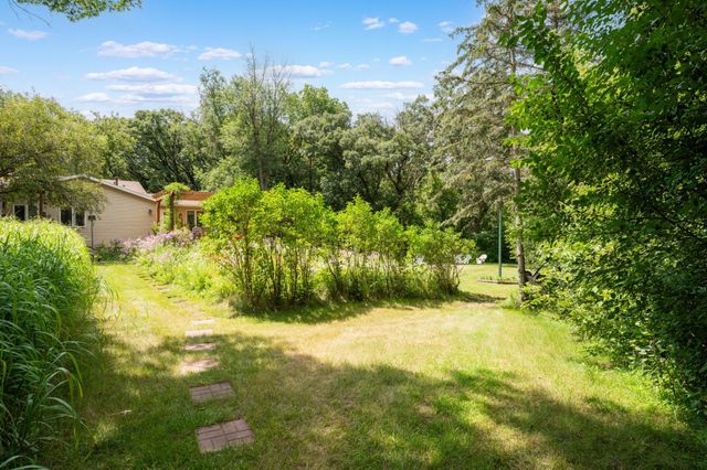 1709 60th Avenue SE, Rochester, MN 55904
