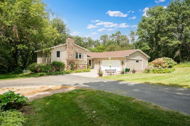 1709 60th Avenue SE, Rochester, MN 55904