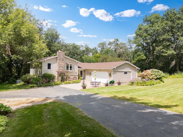 1709 60th Avenue SE, Rochester, MN 55904