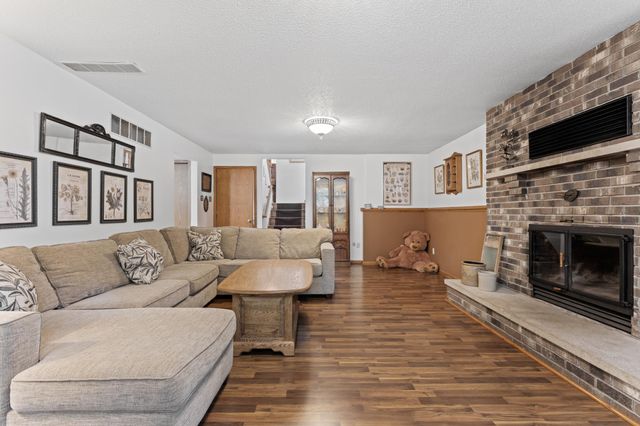 1709 60th Avenue SE, Rochester, MN 55904