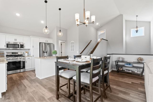 19702 English Avenue N, Forest Lake, MN 55025