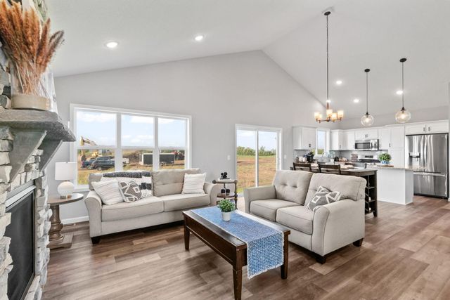 19702 English Avenue N, Forest Lake, MN 55025