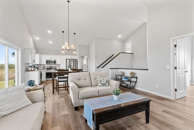 19702 English Avenue N, Forest Lake, MN 55025