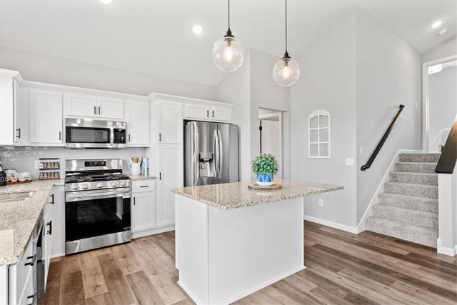 19702 English Avenue N, Forest Lake, MN 55025