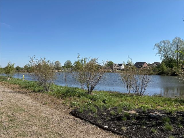 3108 S 16th Street, Rogers, AR 72758