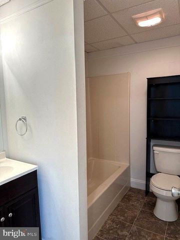 401 TOMS RD, Harrisburg, PA 17112