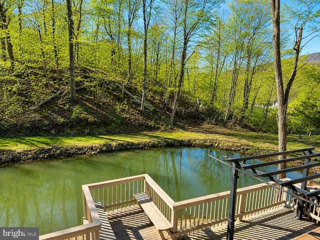 401 TOMS RD, Harrisburg, PA 17112