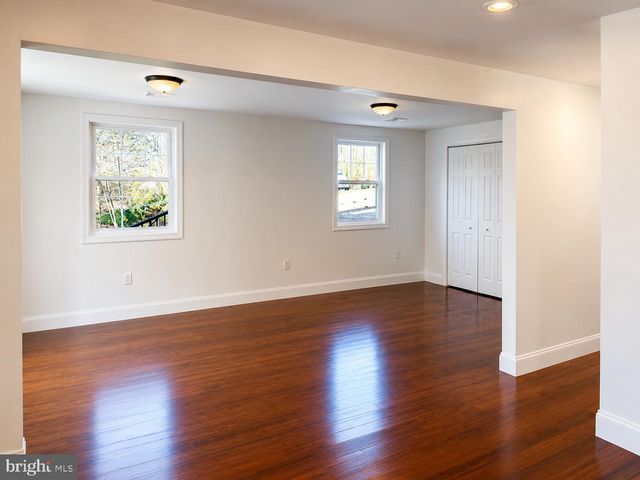 401 TOMS RD, Harrisburg, PA 17112