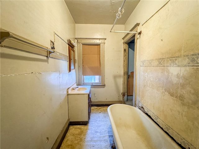 15 Centennial Street, Rochester, NY 14611