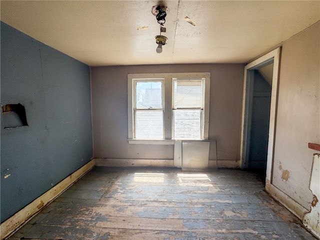 15 Centennial Street, Rochester, NY 14611