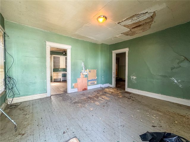 15 Centennial Street, Rochester, NY 14611