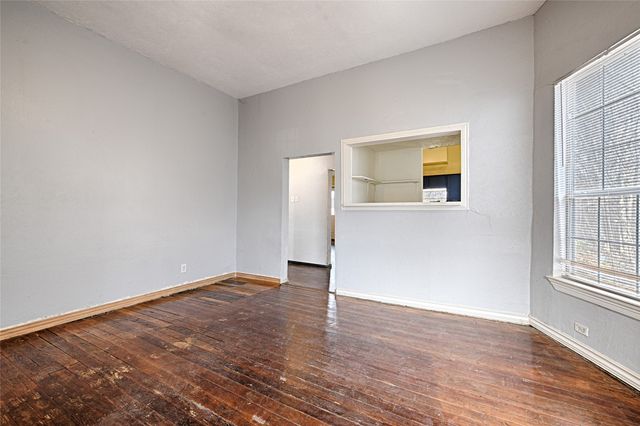 2457 Glenfield Avenue, Dallas, TX 75233