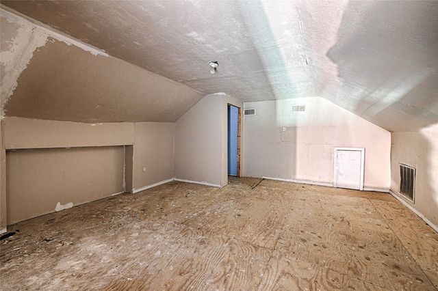 2457 Glenfield Avenue, Dallas, TX 75233