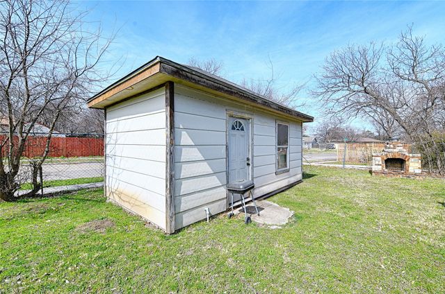 2457 Glenfield Avenue, Dallas, TX 75233