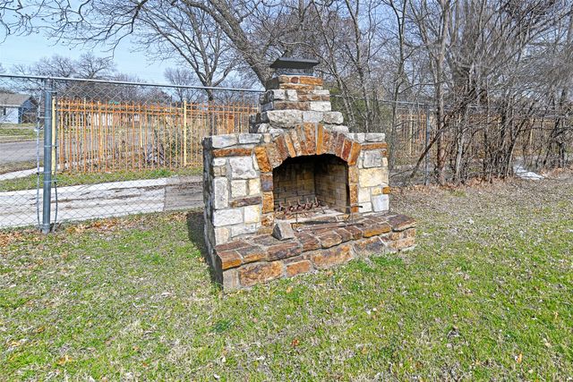 2457 Glenfield Avenue, Dallas, TX 75233