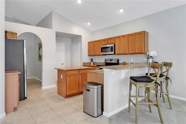 6773 Southern Oak CT, Naples, FL 34109