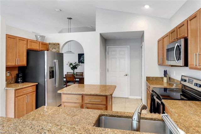 6773 Southern Oak CT, Naples, FL 34109