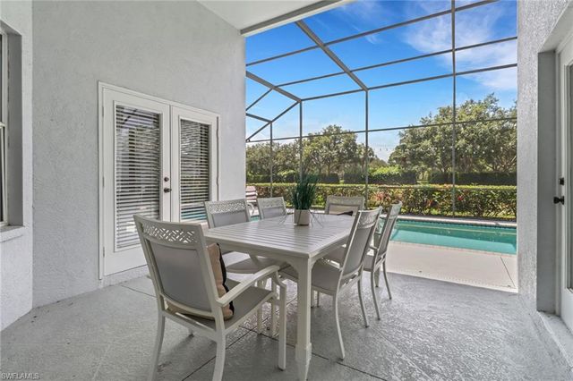 6773 Southern Oak CT, Naples, FL 34109