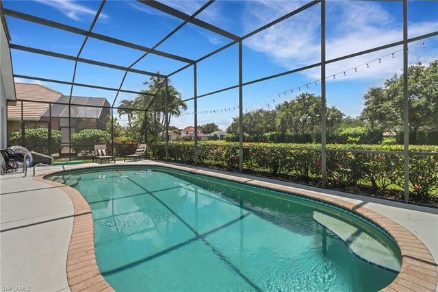 6773 Southern Oak CT, Naples, FL 34109