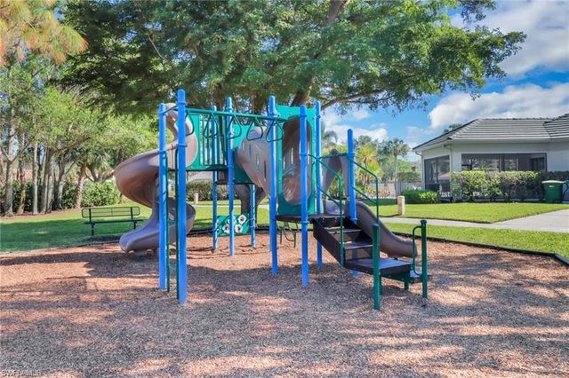 6773 Southern Oak CT, Naples, FL 34109