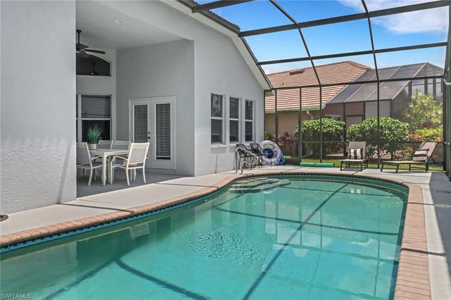 6773 Southern Oak CT, Naples, FL 34109