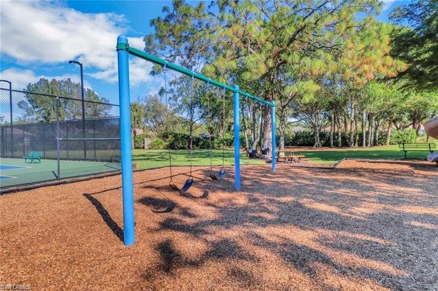 6773 Southern Oak CT, Naples, FL 34109