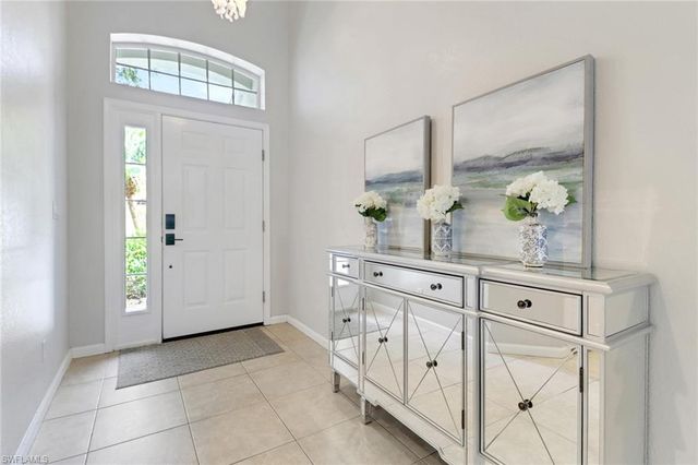 6773 Southern Oak CT, Naples, FL 34109