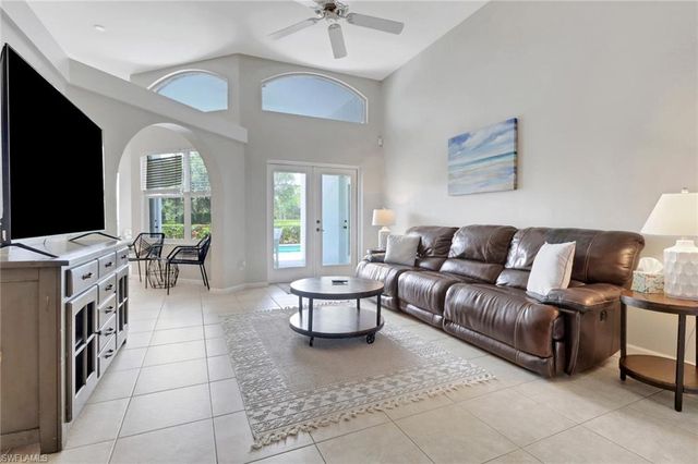 6773 Southern Oak CT, Naples, FL 34109