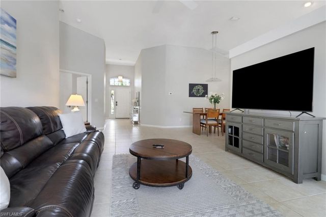 6773 Southern Oak CT, Naples, FL 34109