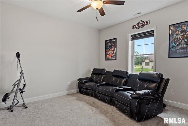 55 Durbin Terrace, Chatham, IL 62629