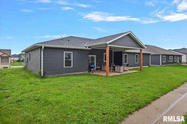 55 Durbin Terrace, Chatham, IL 62629