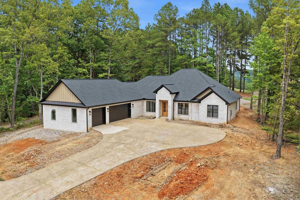 81 Elcano Drive, Hot Springs Village, AR 71909