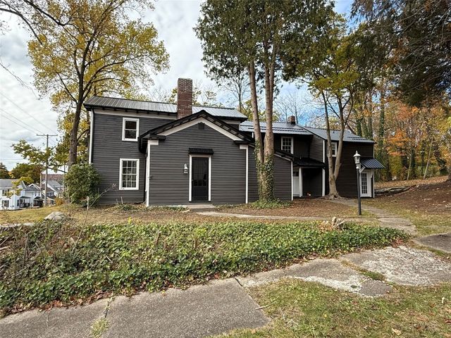 513 RANDOLPH Street, Meadville, PA 16335