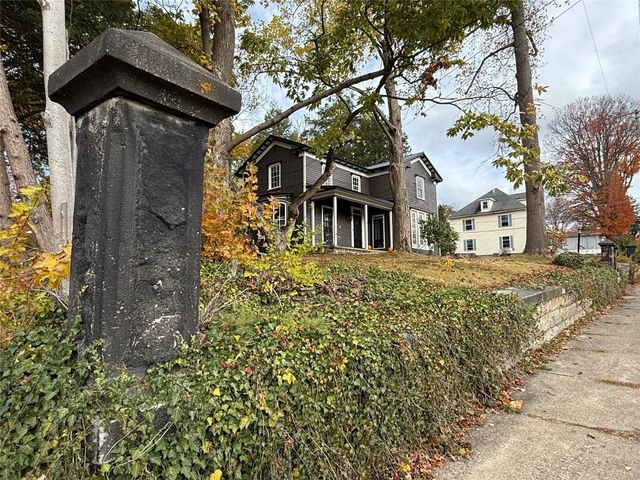 513 RANDOLPH Street, Meadville, PA 16335