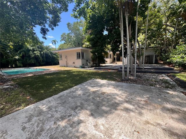 5930 SW 80th St 5930, South Miami, FL 33143