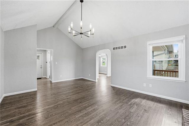 1202 SW Walnut Street, Lee's Summit, MO 64081