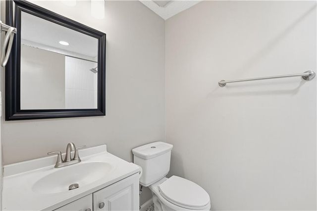 1202 SW Walnut Street, Lee's Summit, MO 64081