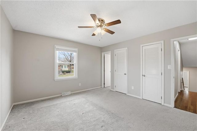 1202 SW Walnut Street, Lee's Summit, MO 64081