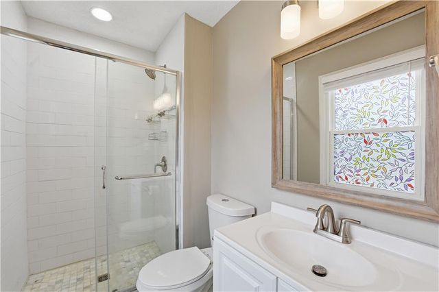 1202 SW Walnut Street, Lee's Summit, MO 64081