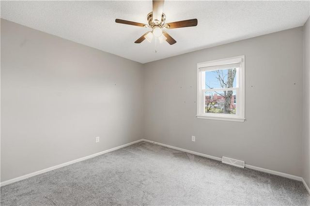 1202 SW Walnut Street, Lee's Summit, MO 64081