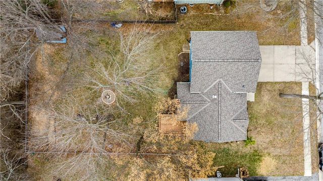 1202 SW Walnut Street, Lee's Summit, MO 64081