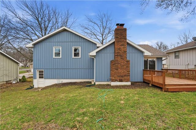 1202 SW Walnut Street, Lee's Summit, MO 64081