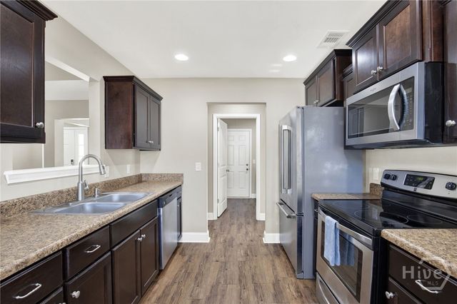 202 Beaubrook Boulevard, Springfield, GA 31329