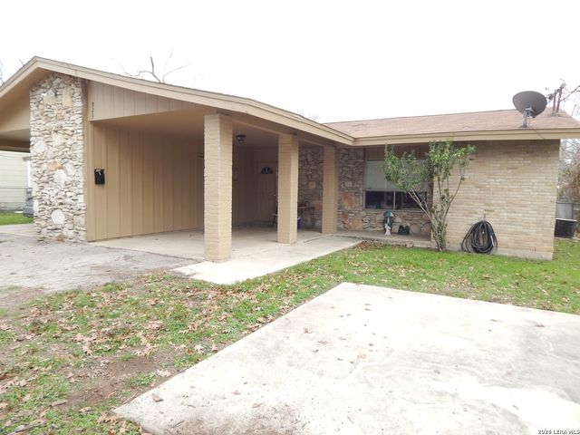 923 Eikel, New Braunfels, TX 78130