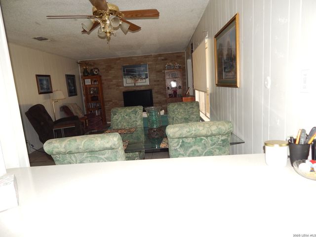 923 Eikel, New Braunfels, TX 78130